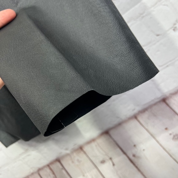 VINTAGE 80s |•NEWPORT NEWS•| The Best of Europe Leather Pants Vtg Size 12 - Picture 9 of 12